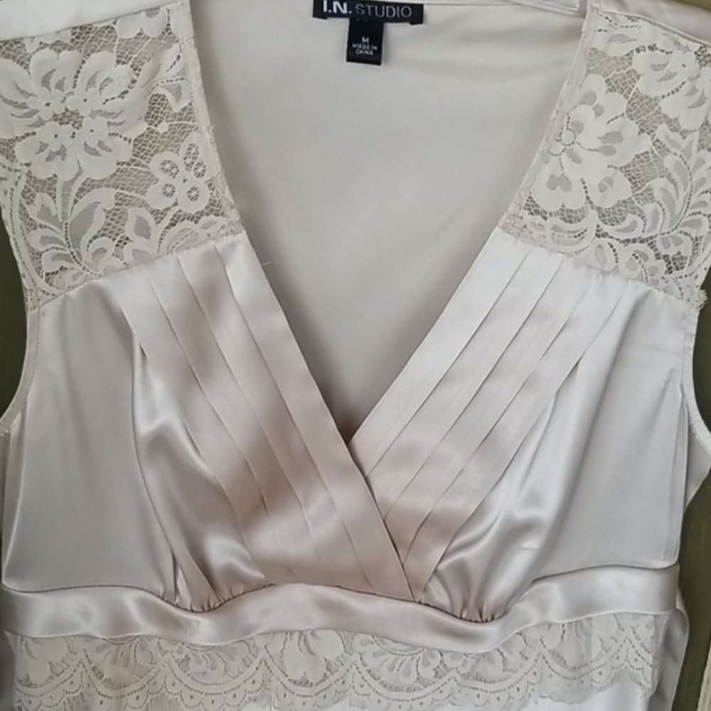Sleeveless Blouse